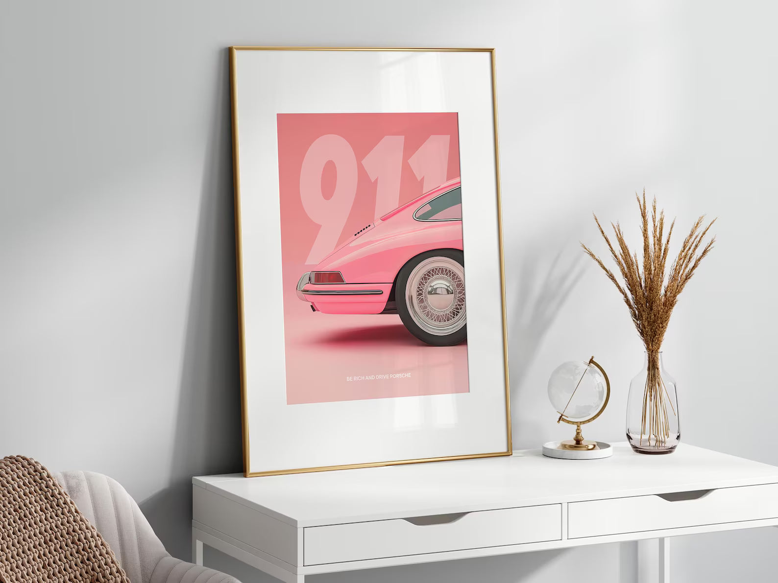 Pembe Porsche 911 Posteri: Klasik Spor Araba Tablosu
